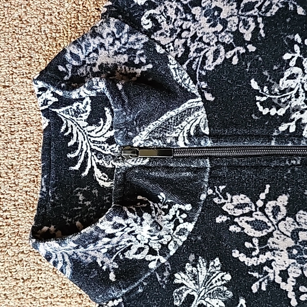 Basic Editions Zip Up - Picture 6 of 15